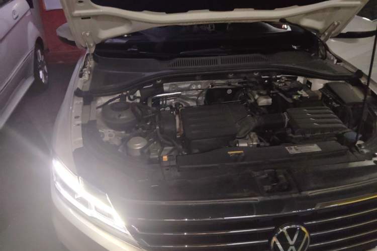 Used Volkswagen Lavida 2022 1.5L Automatic Comfort Edition Engine Bay Right