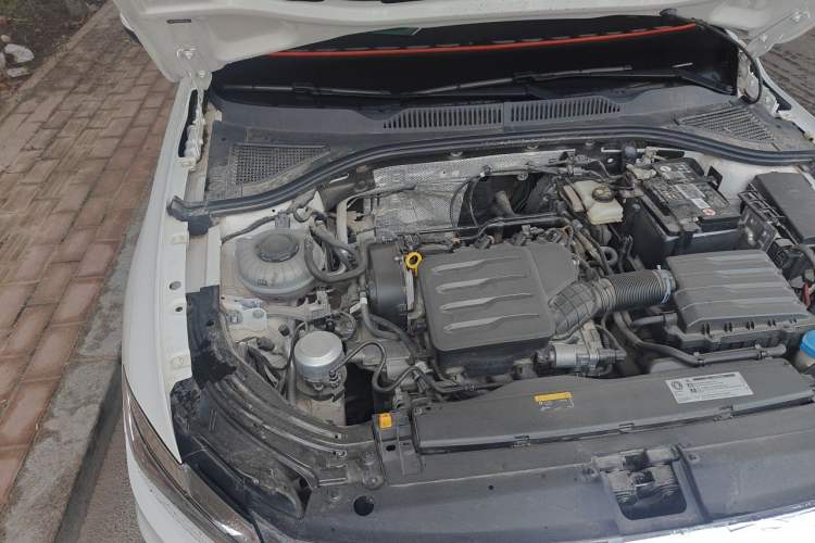 Used Volkswagen Lavida 2022 1.5L Automatic Comfort Edition Engine Bay Right