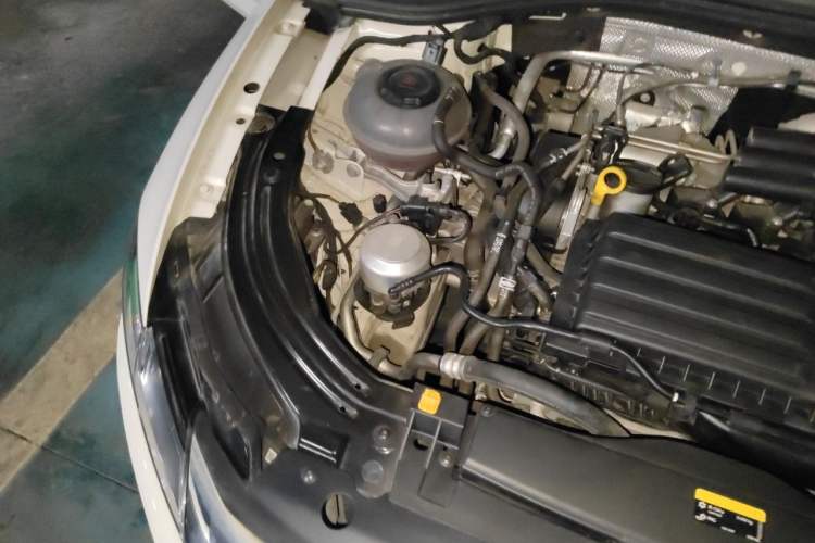 Used Volkswagen Lavida 2022 280TSI DSG Luxury Edition Engine Bay Right