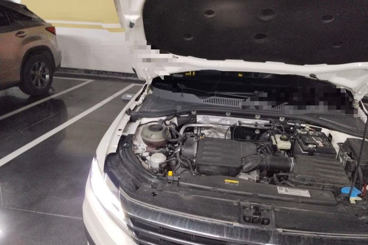 Used Volkswagen Lavida 2022 1.5L Automatic Comfort Edition Engine Bay Right