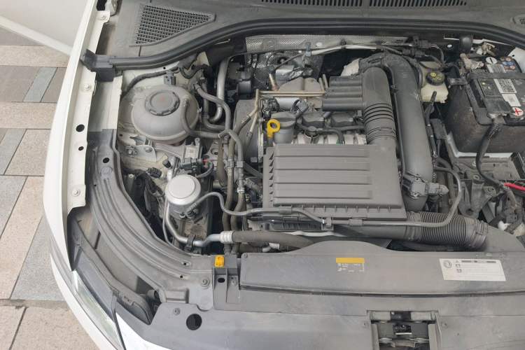 Used Volkswagen Lavida 2022 280TSI DSG Luxury Edition Engine Bay Right