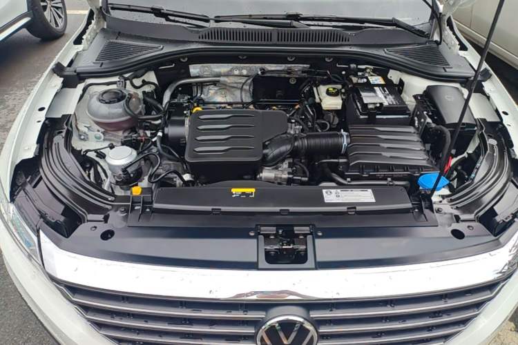 Used Volkswagen Lavida 2022 1.5L Automatic Comfort Edition Engine Bay