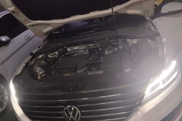 Used Volkswagen Lavida 2022 1.5L Automatic Comfort Edition Engine Bay
