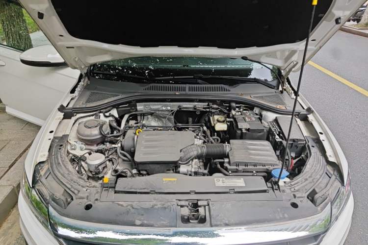 Used Volkswagen Lavida 2022 1.5L Automatic Comfort Edition Engine Bay