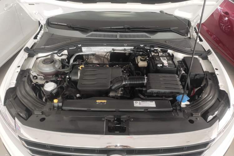 Used Volkswagen Lavida 2022 1.5L Automatic Vision Edition Engine Bay