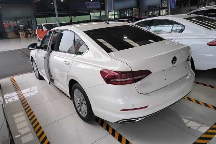Used Volkswagen Lavida 2022 1.5L Automatic Comfort Edition Exterior 2
