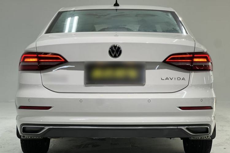 Used Volkswagen Lavida 2022 1.5L Automatic Comfort Edition Exterior 4