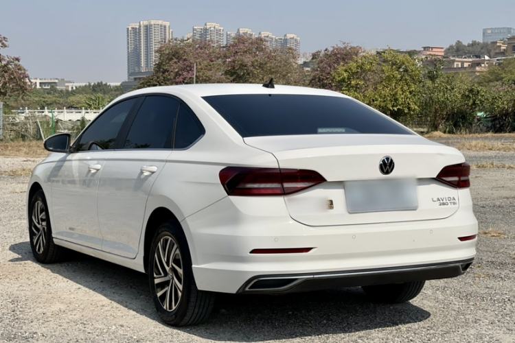Used Volkswagen Lavida 2022 280TSI DSG Comfort Edition Exterior 4
