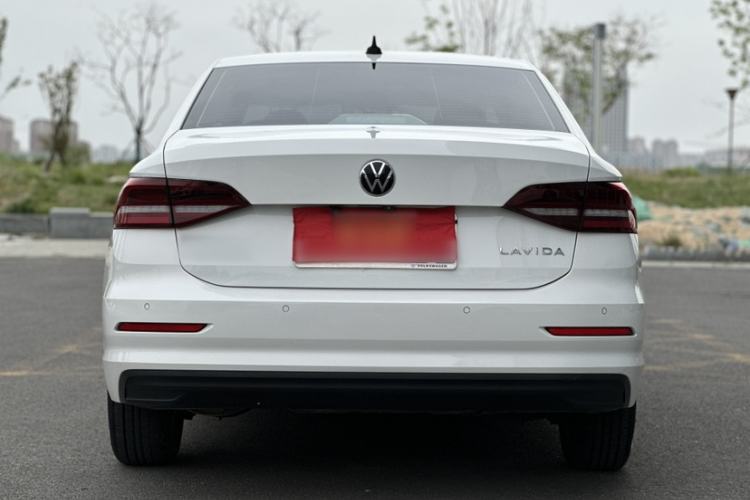 Used Volkswagen Lavida 2022 1.5L Automatic Fashion Edition Exterior 4