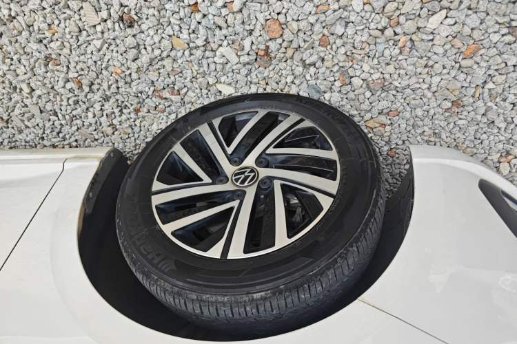 Used Volkswagen Lavida 2022 1.5L Automatic Comfort Edition Exterior 4