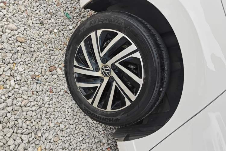 Used Volkswagen Lavida 2022 1.5L Automatic Comfort Edition Exterior 5