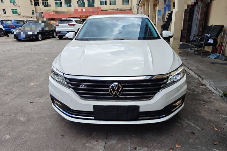 Used Volkswagen Lavida 2022 1.5L Automatic Comfort Edition Front