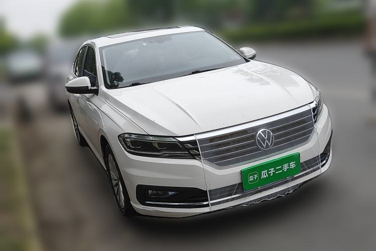 Used Volkswagen Lavida 2022 280TSI DSG Comfort Edition Front Right 45 Deg