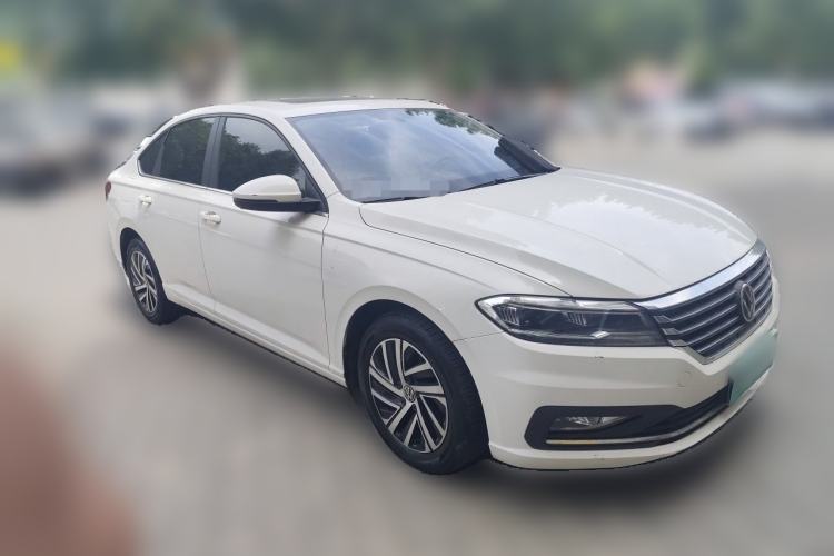 Used Volkswagen Lavida 2022 1.5L Automatic Comfort Edition Front Right 45 Deg