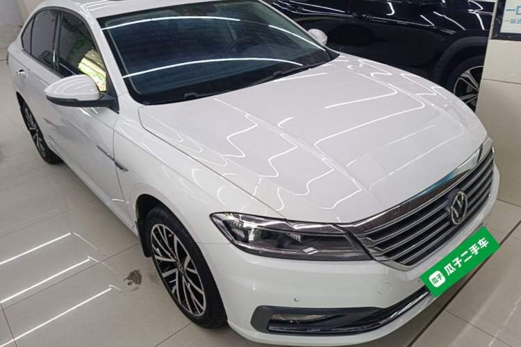 Used Volkswagen Lavida 2022 280TSI DSG Luxury Edition Front Right 45 Deg
