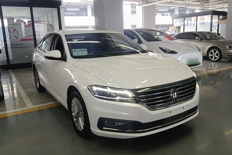 Used Volkswagen Lavida 2022 1.5L Automatic Comfort Edition Front Right 45 Deg