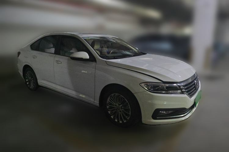 Used Volkswagen Lavida 2022 280TSI DSG Comfort Edition Front Right 45 Deg