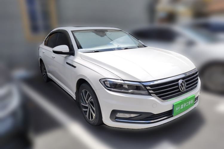 Used Volkswagen Lavida 2022 1.5L Automatic Vision Edition Front Right 45 Deg