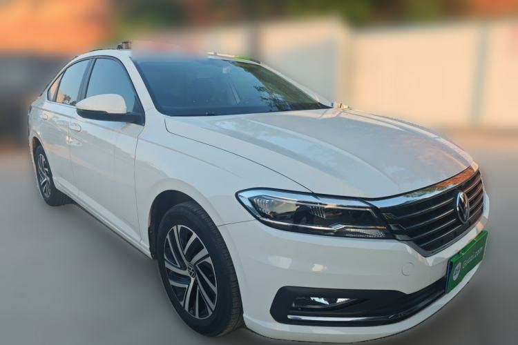 Used Volkswagen Lavida 2022 280TSI DSG Comfort Edition Front Right 45 Deg