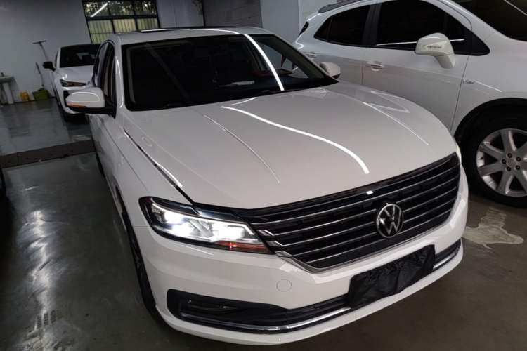 Used Volkswagen Lavida 2022 1.5L Automatic Vision Edition Front Right 45 Deg