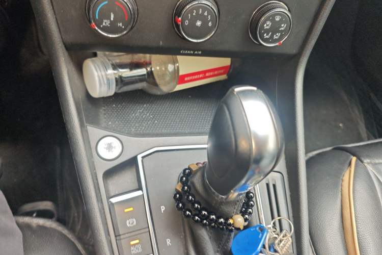 Used Volkswagen Lavida 2022 280TSI DSG Comfort Edition Gear Lever