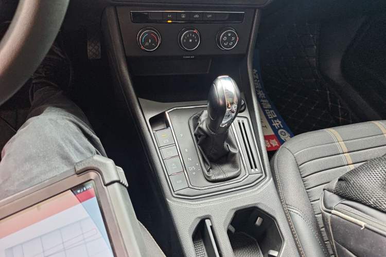 Used Volkswagen Lavida 2022 280TSI DSG Comfort Edition Gear Lever