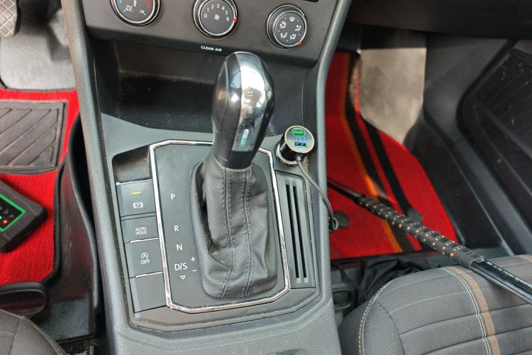 Used Volkswagen Lavida 2022 1.5L Automatic Vision Edition Gear Lever
