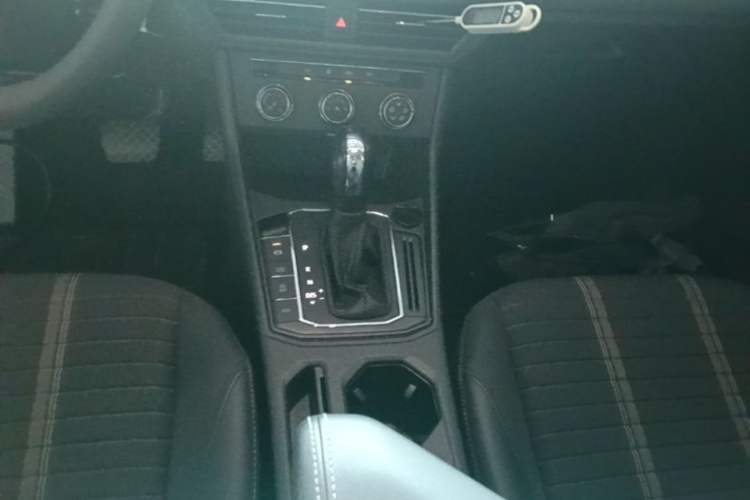 Used Volkswagen Lavida 2022 280TSI DSG Comfort Edition Gear Lever
