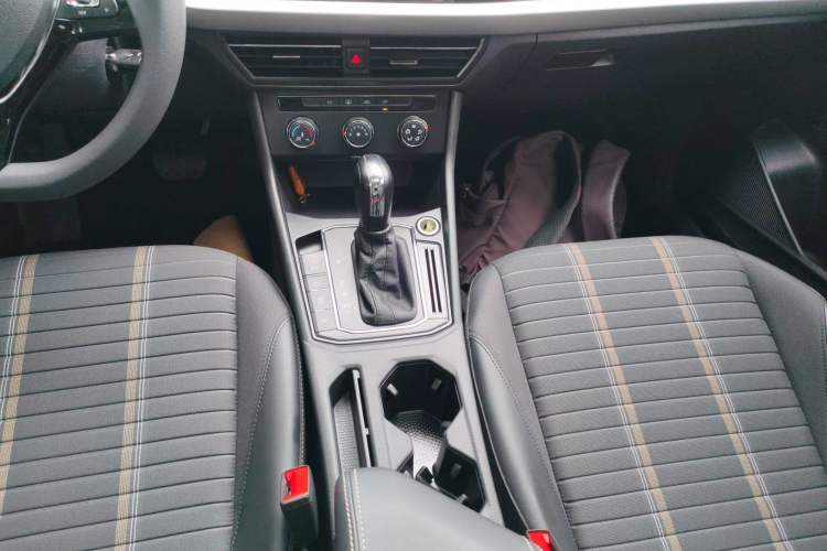 Used Volkswagen Lavida 2022 280TSI DSG Comfort Edition Gear Lever