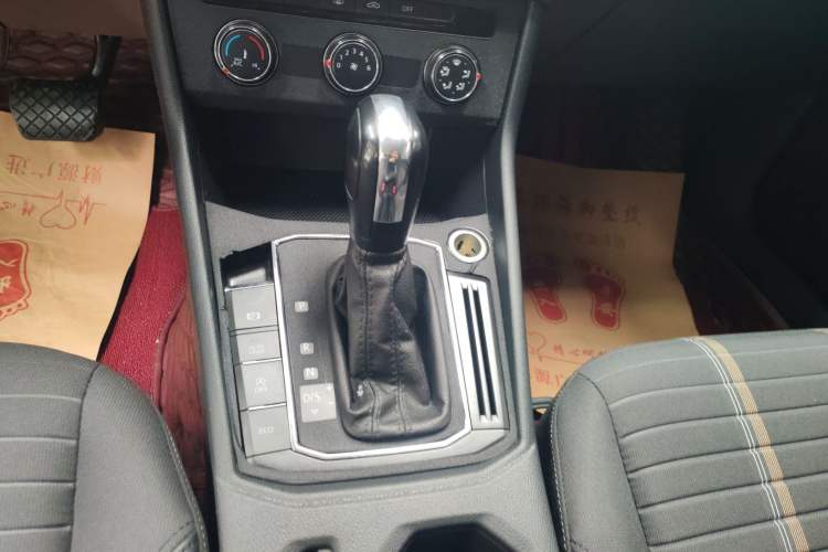 Used Volkswagen Lavida 2022 280TSI DSG Comfort Edition Gear Lever