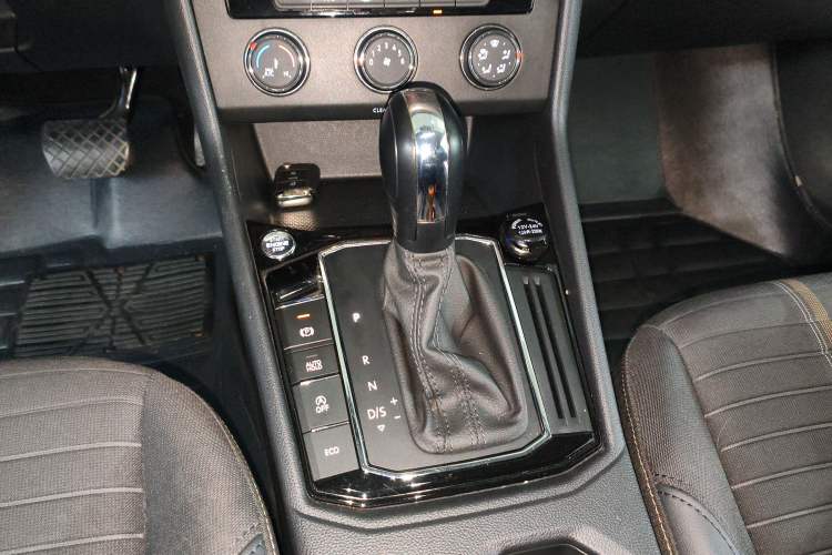 Used Volkswagen Lavida 2022 280TSI DSG Comfort Edition Gear Lever