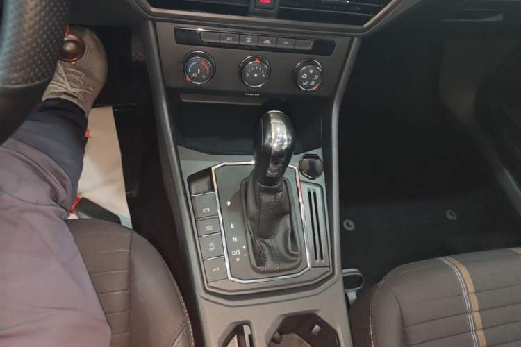 Used Volkswagen Lavida 2022 280TSI DSG Comfort Edition Gear Lever