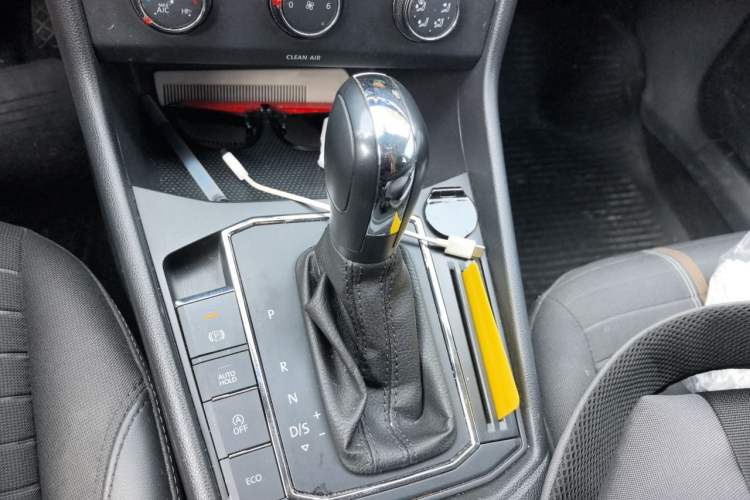 Used Volkswagen Lavida 2022 280TSI DSG Comfort Edition Gear Lever