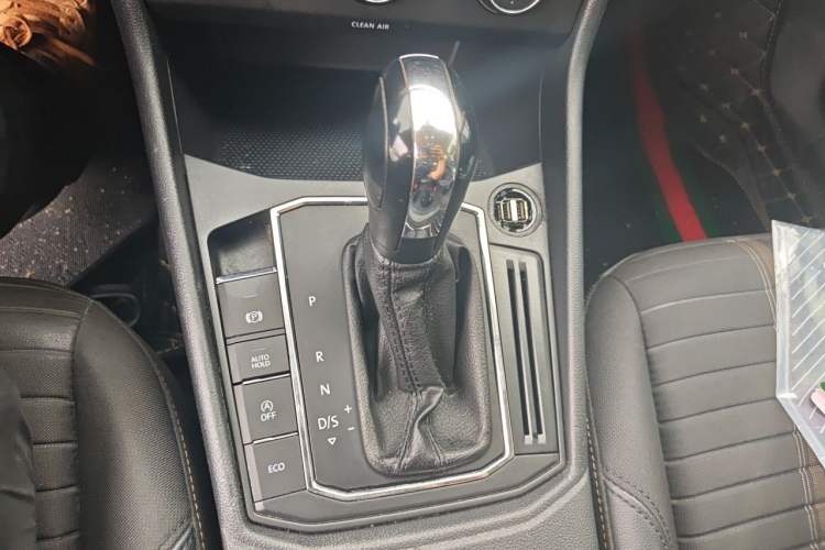 Used Volkswagen Lavida 2022 280TSI DSG Comfort Edition Gear Lever