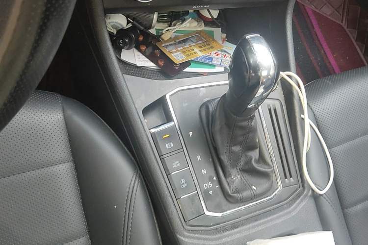 Used Volkswagen Lavida 2022 1.5L Automatic Comfort Edition Gear Lever