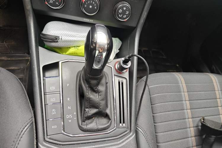 Used Volkswagen Lavida 2022 280TSI DSG Comfort Edition Gear Lever