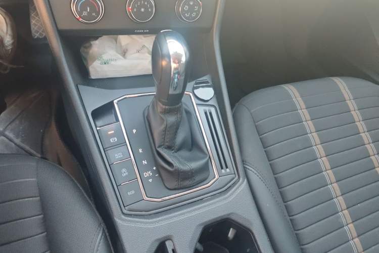 Used Volkswagen Lavida 2022 280TSI DSG Comfort Edition Gear Lever