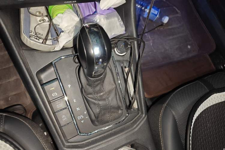 Used Volkswagen Lavida 2022 1.5L Automatic Comfort Edition Gear Lever