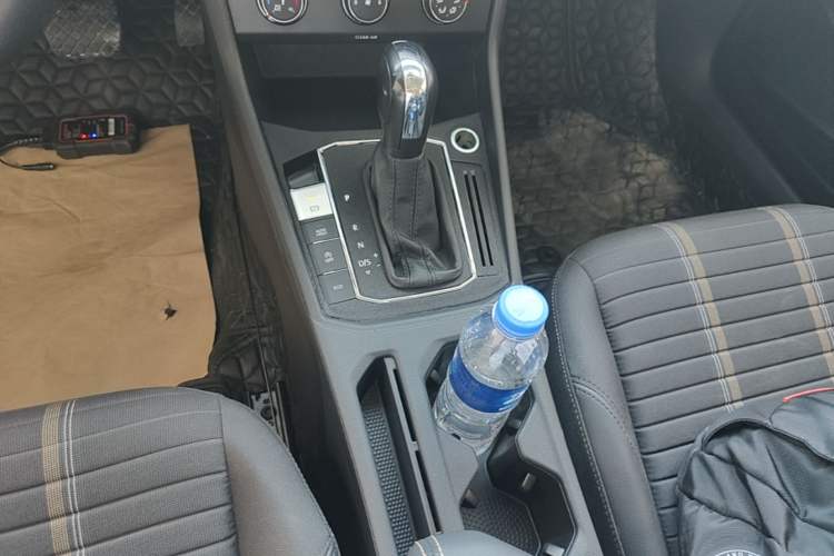 Used Volkswagen Lavida 2022 280TSI DSG Comfort Edition Gear Lever