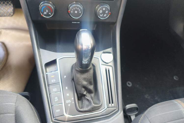 Used Volkswagen Lavida 2022 280TSI DSG Comfort Edition Gear Lever