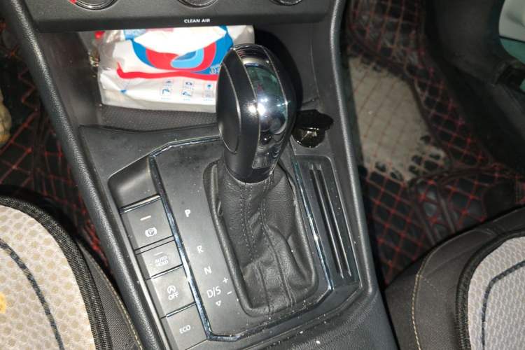 Used Volkswagen Lavida 2022 280TSI DSG Comfort Edition Gear Lever