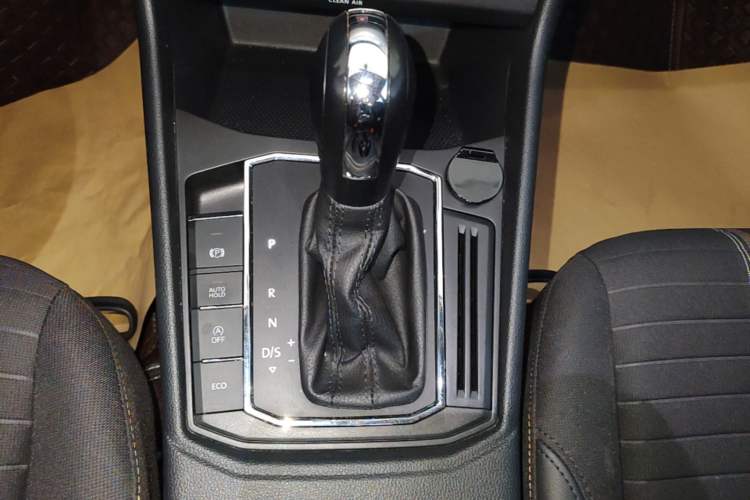 Used Volkswagen Lavida 2022 280TSI DSG Comfort Edition Gear Lever