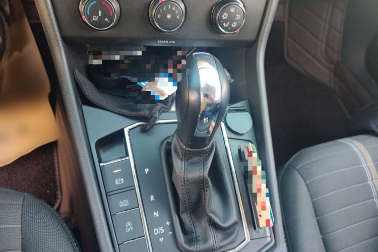 Used Volkswagen Lavida 2022 280TSI DSG Comfort Edition Gear Lever
