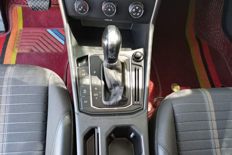 Used Volkswagen Lavida 2022 280TSI DSG Comfort Edition Gear Lever
