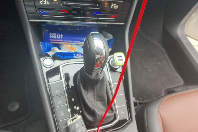 Used Volkswagen Lavida 2022 280TSI DSG Luxury Edition Gear Lever