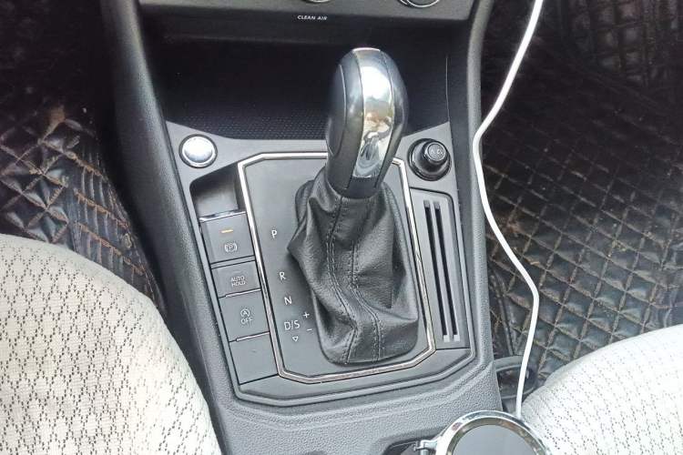 Used Volkswagen Lavida 2022 1.5L Automatic Vision Edition Gear Lever