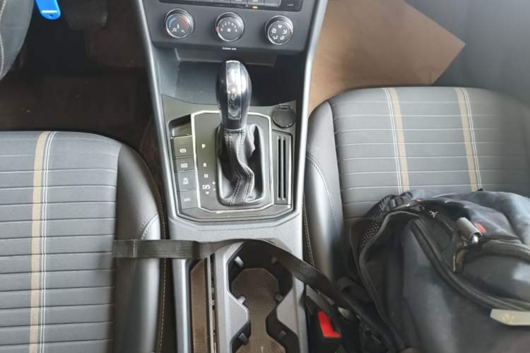 Used Volkswagen Lavida 2022 280TSI DSG Comfort Edition Gear Lever