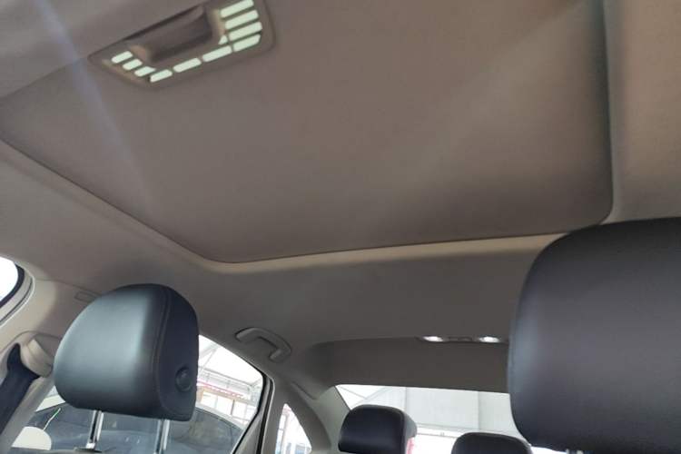 Used Volkswagen Lavida 2022 1.5L Automatic Comfort Edition Headliner