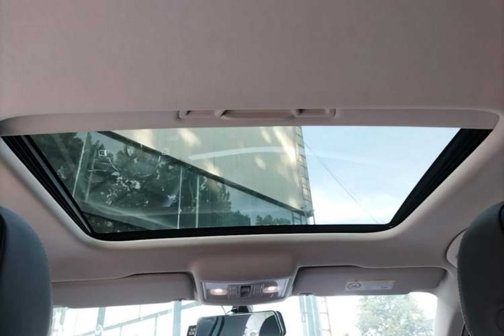Used Volkswagen Lavida 2022 1.5L Automatic Comfort Edition Headliner
