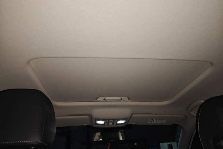 Used Volkswagen Lavida 2022 1.5L Automatic Comfort Edition Headliner